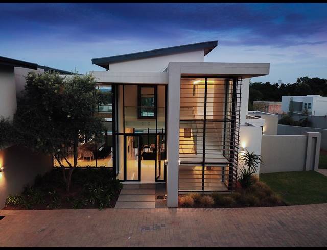 5 BEDROOM CLUSTER FOR SALE IN BRYANSTON